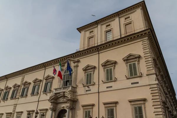 Rome, le bâtiment Consulta sur la place du Quirinal . — Photo