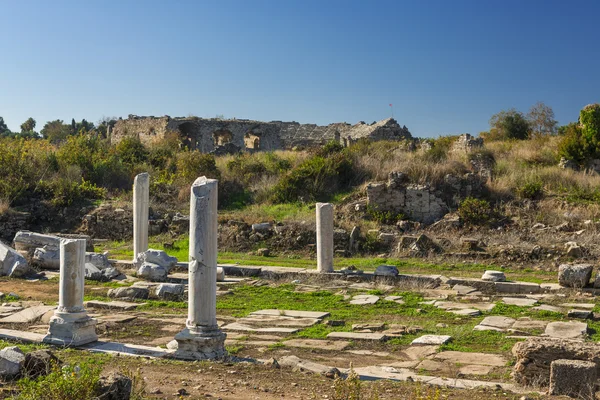 Ruines in side — Stockfoto