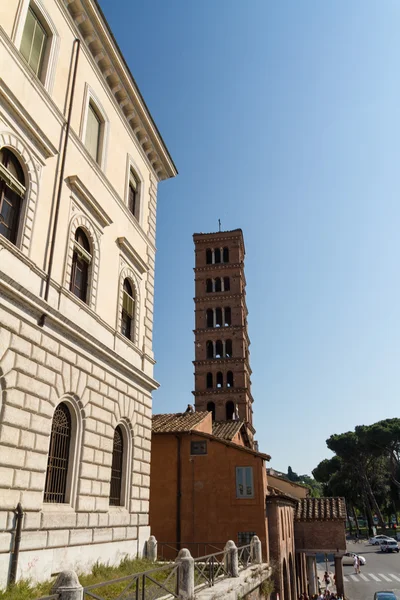 Roma, Italia. Dettagli architettonici tipici della città vecchia — Foto Stock