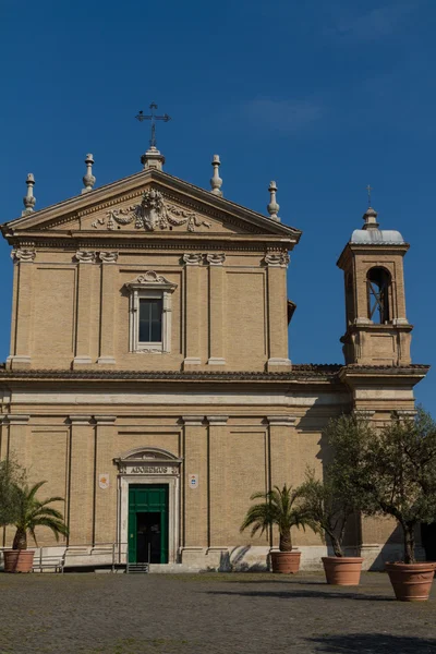 Grande église dans le centre de Rome, Italie . — Photo