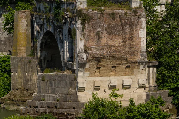 Rome bridges — Stock Photo, Image