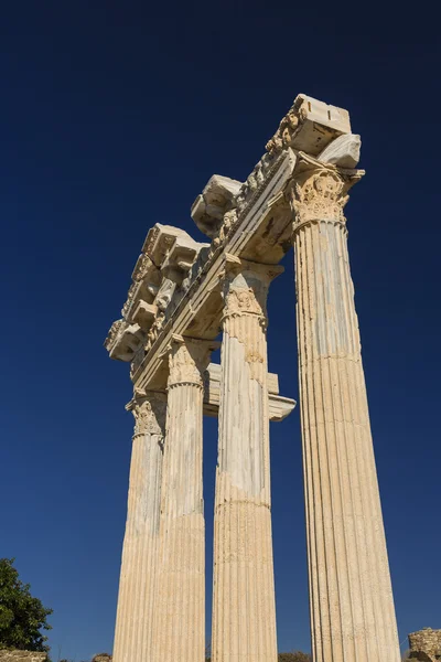 Apollo tempel in zijkant — Stockfoto