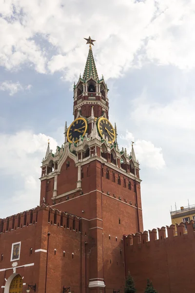 Torre Spasskaya na Praça Vermelha — Fotografia de Stock