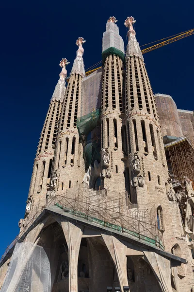 BARCELONA SPAIN - 28 октября: La Sagrada Familia - the impressiv — стоковое фото