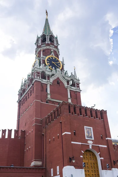 Spasskaya toren op het Rode plein — Stockfoto