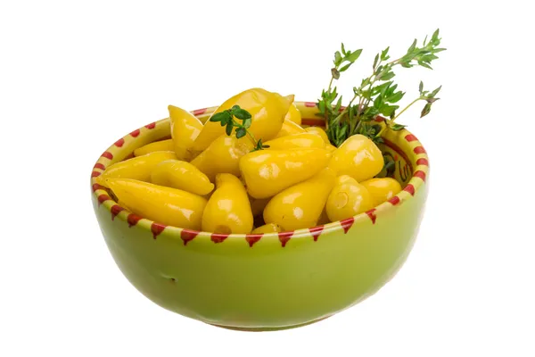Желтый маринованный перец — стоковое фото