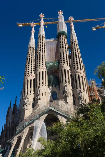 BARCELONA SPAIN - 28 октября: La Sagrada Familia - the impressiv — стоковое фото