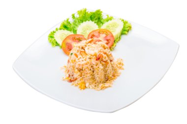 Kızarmış pirinç ve karides.