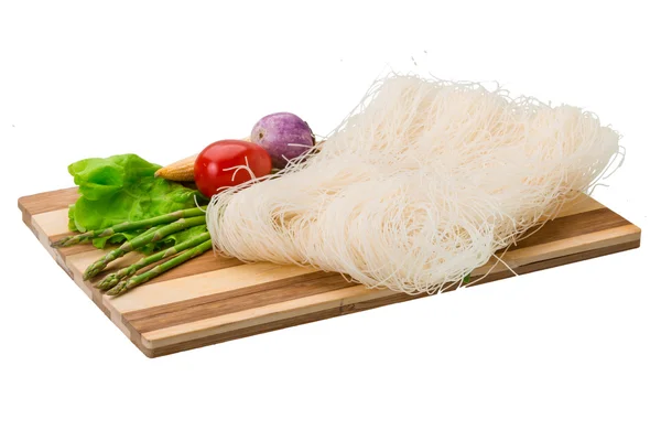 Сырая рисовая лапша — стоковое фото