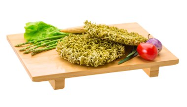 Yeşil ham erişte