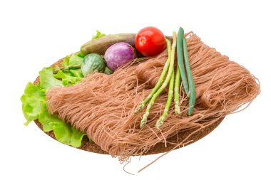çiğ pirinç noodle