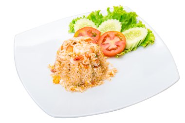 Kızarmış pirinç ve karides.