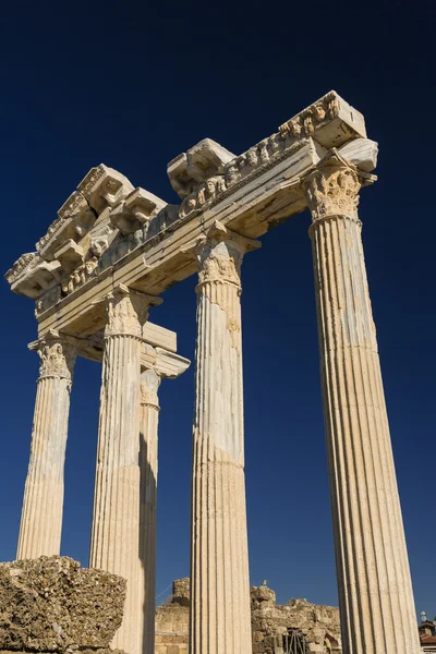 Apollo tempel in zijkant — Stockfoto