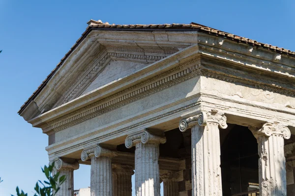 Grande igreja no centro de Roma, Itália . — Fotografia de Stock