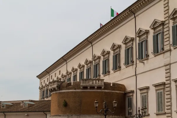 Рим, здание Консульства на площади Квиринале . — стоковое фото