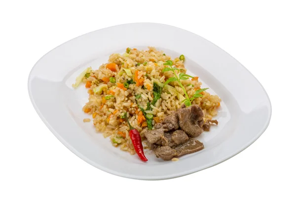 Smažená rýže s hovězím — Stock fotografie