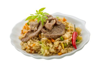 Biftekli kızarmış pirinç.