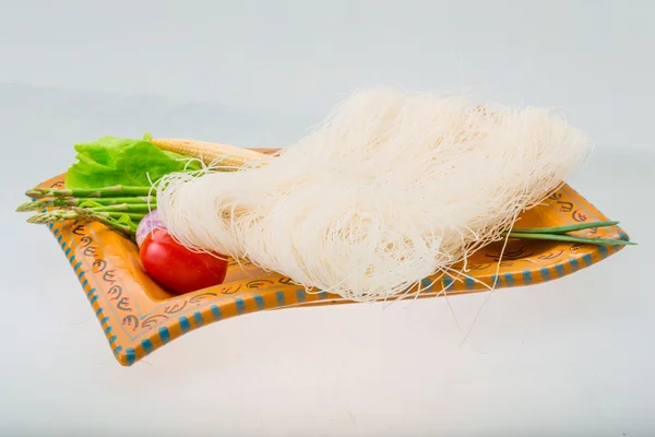 Fideos de arroz crudo —  Fotos de Stock