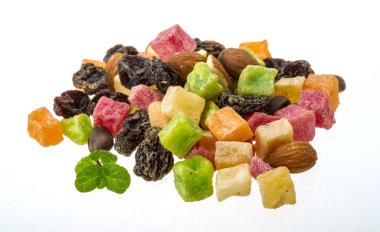 kuru meyve karışımı