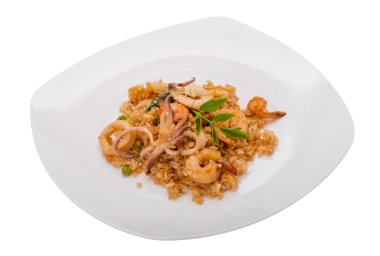 Deniz ürünleri ile pirinç