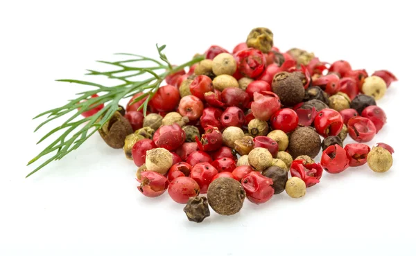 kırmızı, siyah ve beyaz biber yığın