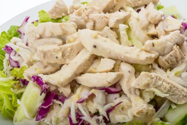 Tavuk salatası