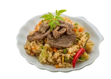 Biftekli kızarmış pirinç.