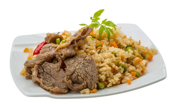 Biftekli kızarmış pirinç.