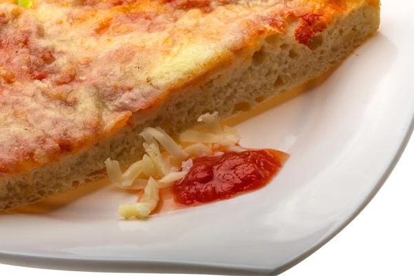 Pizza with tomato sauce and mozarella — Stock Photo, Image