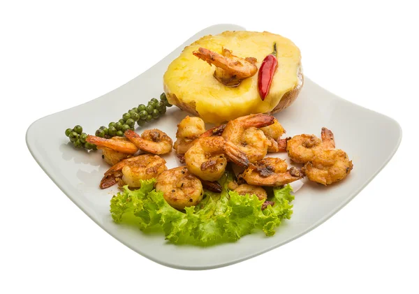 Garlic shrimps with potato — Stock Photo, Image