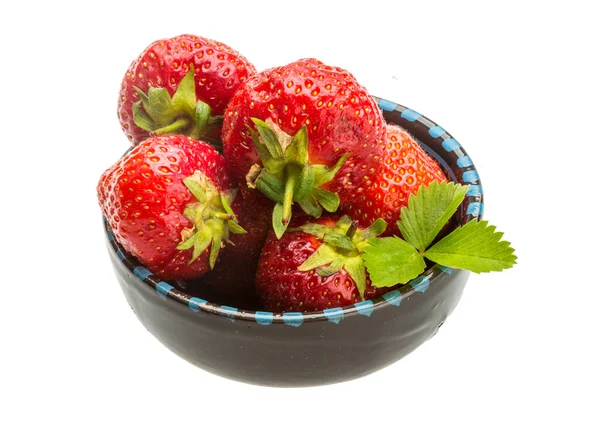 碗里的草莓 — 图库照片