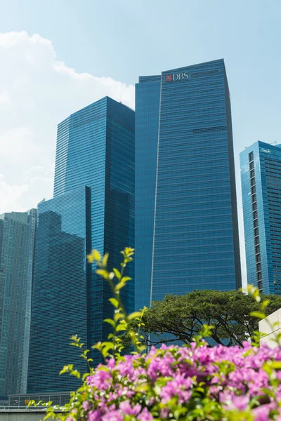 Byggnader i singapore skyline — Stockfoto