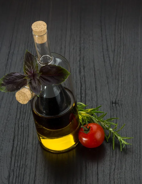 Oil, vinegar with rosemary — Stock Photo, Image