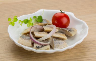 dilimlenmiş ringa balığı