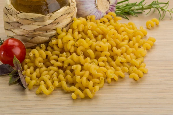 Raw fusilli — Stock Photo, Image