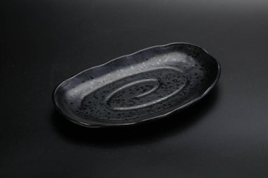 Mutfak için renkli boş kase izole