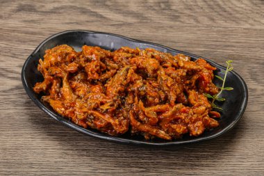 Domates soslu konserve ançüez.