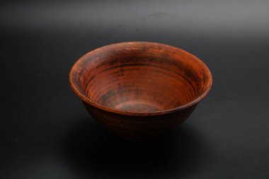 Mutfak için renkli boş kase izole