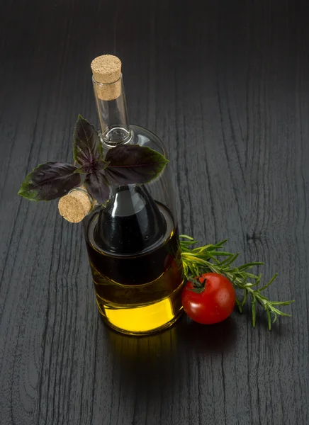 Oil, vinegar with rosemary — Stock Photo, Image