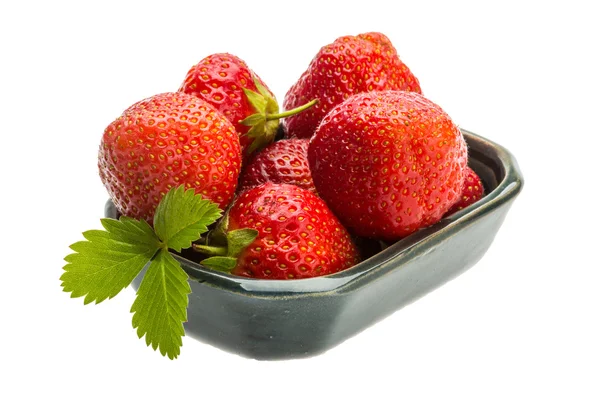 碗里的草莓 — 图库照片
