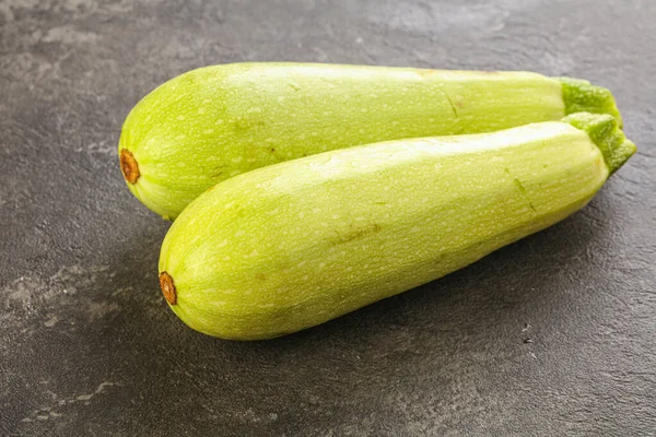 Dos Calabacines Jugosos Jóvenes Para Cocinar — Foto de Stock