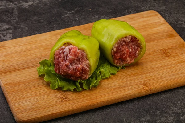 Raw Stuffed Pepper Meat Cooking — Stock Photo, Image