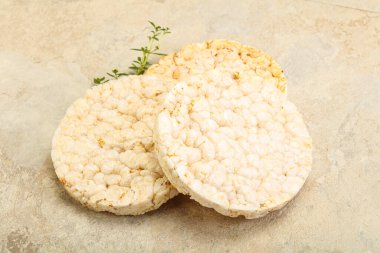 Vejetaryen için diyet çıtır ekmek yığını