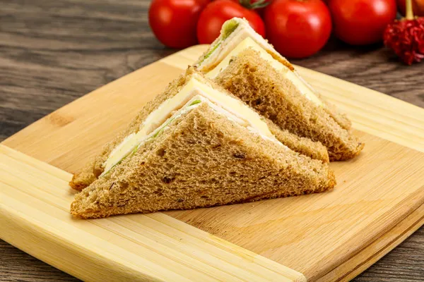 Clubsandwich Met Kipfilet Kaas — Stockfoto