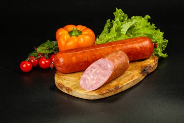 Lezzetli domuz jambonlu sosis.