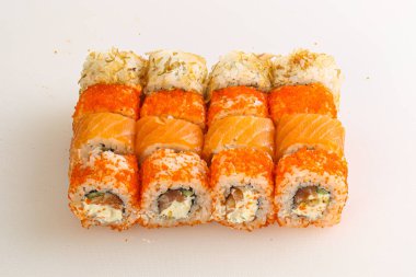 Japon suşisi ve balıklı rulo.