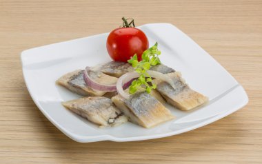 dilimlenmiş ringa balığı