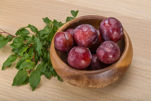 Ferske plommer – stockfoto