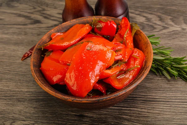 Marinierte Rote Paprika Mit Gewürzen — Stockfoto