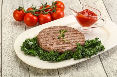Hamburger için ızgara biftek.